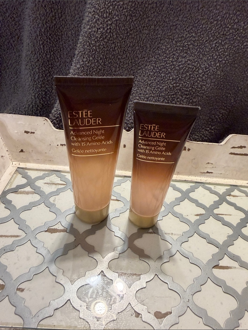 Estee Lauder Advanced Night Cleansing Gelée – Brown, Gold